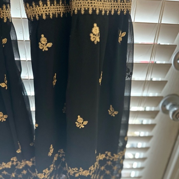 Black and Gold Embroidered Wide-Leg Pants - Picture 4 of 4